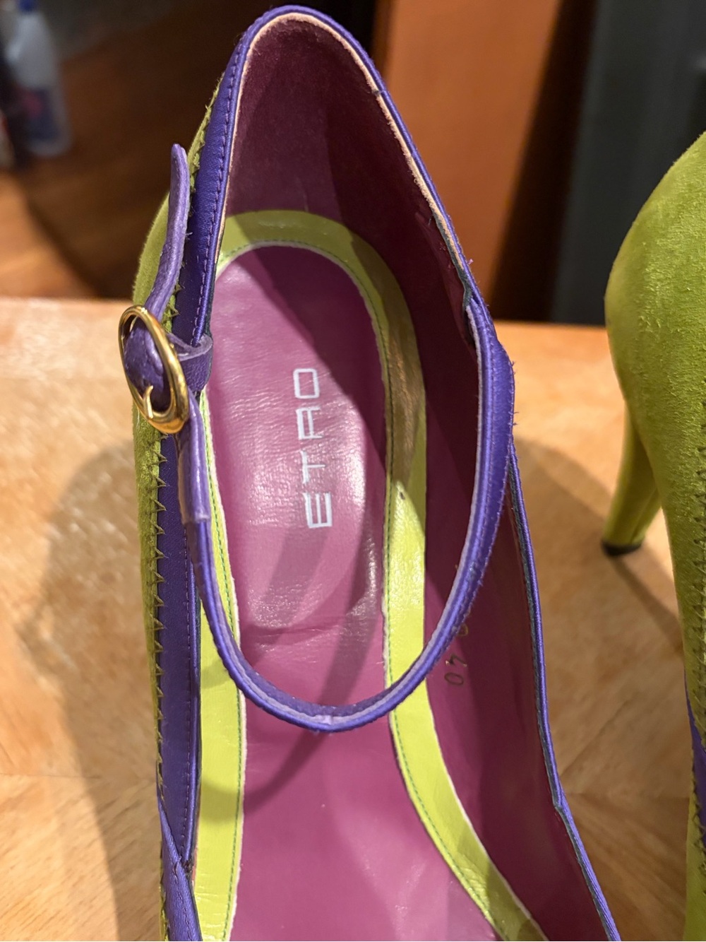 Etro Lime Green and Purple Suede Pointed Mary Jane Pumps with Jeweled Brooch - Picture 4 of 16